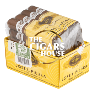Jose L. Piedra Petit Cazadores | Box of 12