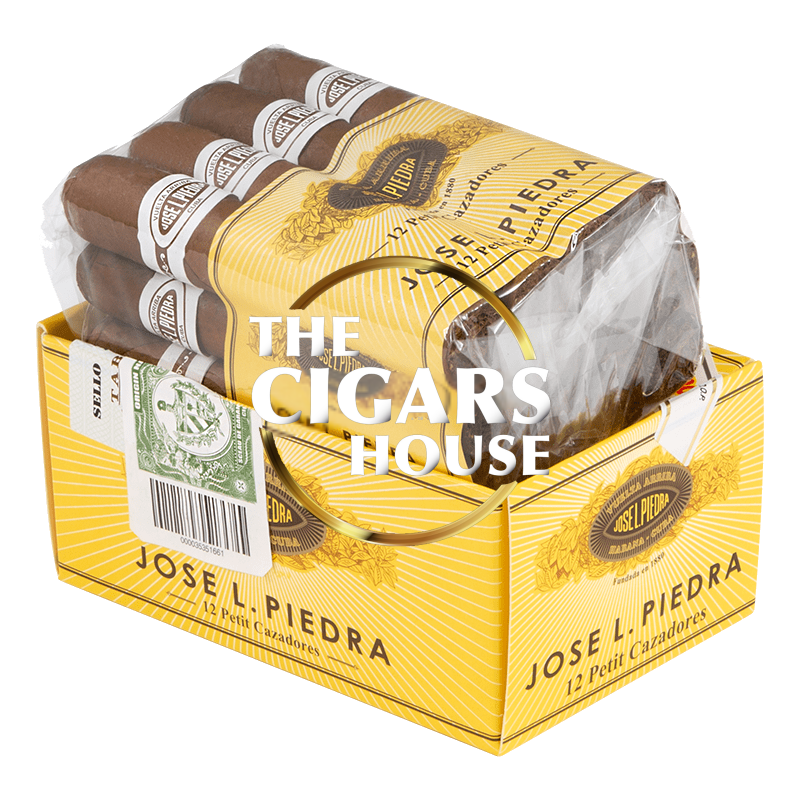 Jose L. Piedra Petit Cazadores | Box of 12